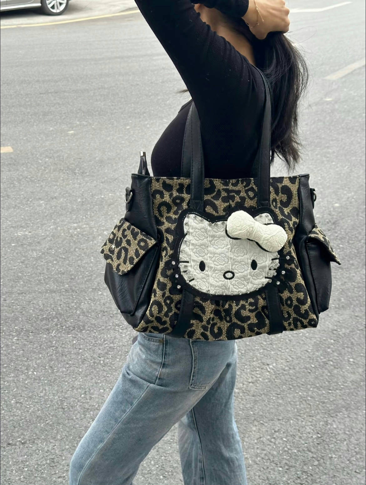 Leopard print shoulder bag