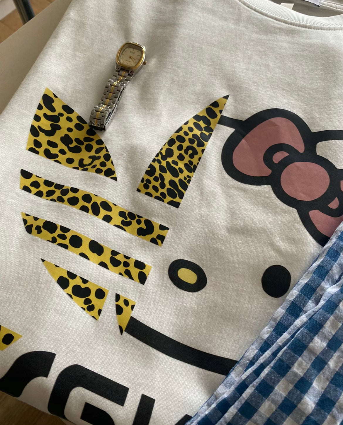 Hello Kitty Fashion Tee - leopard print combination