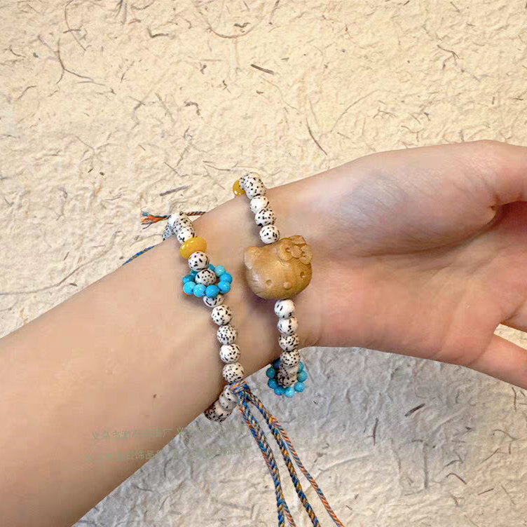 Hello Kitty Agate Bracelet