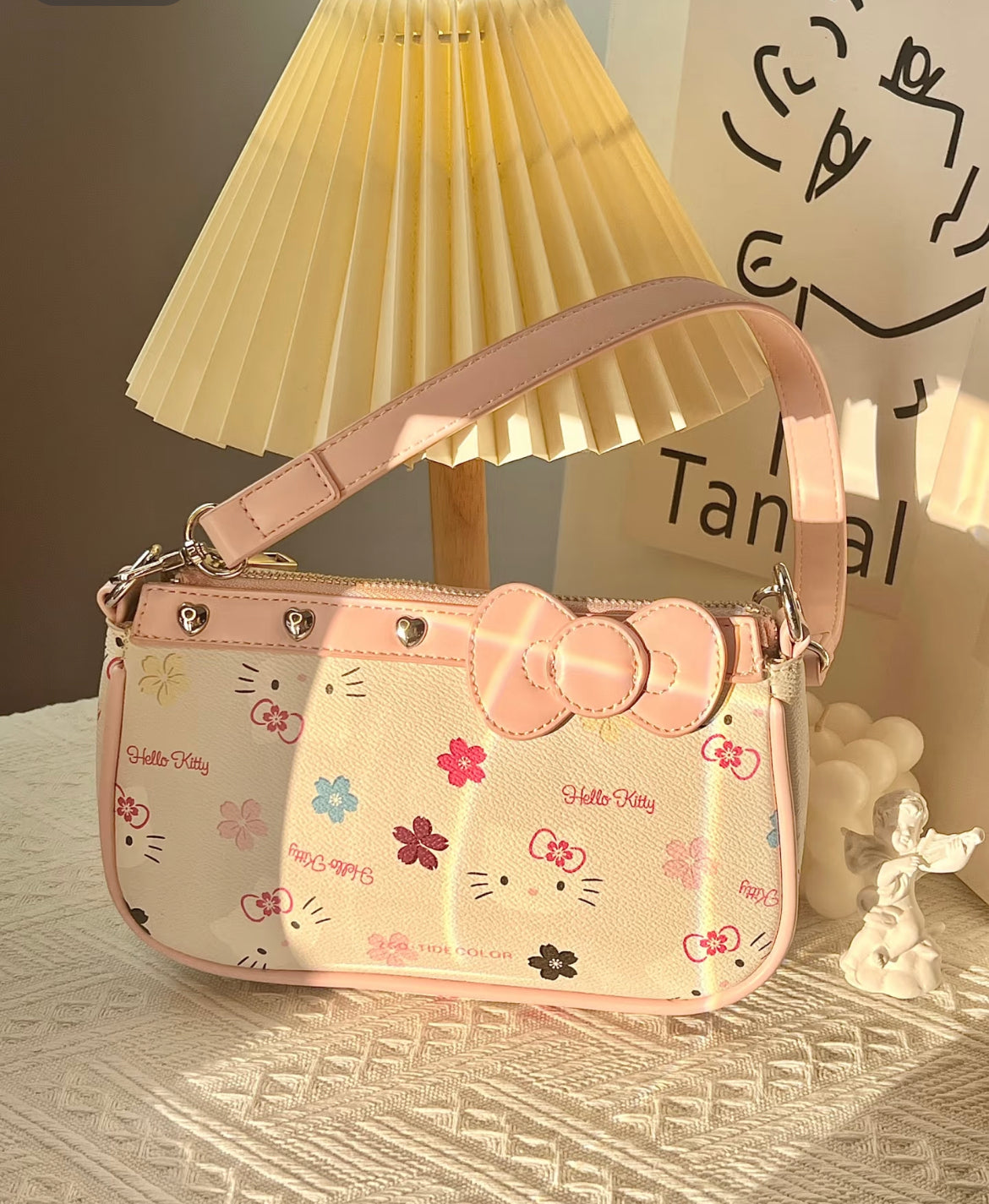 Pinky Handbag with bow