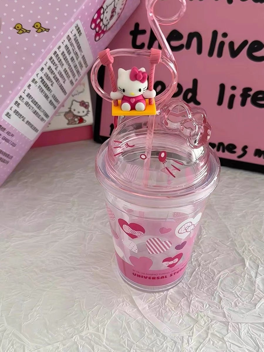 Hello Kitty Cup with Swing shaped straw