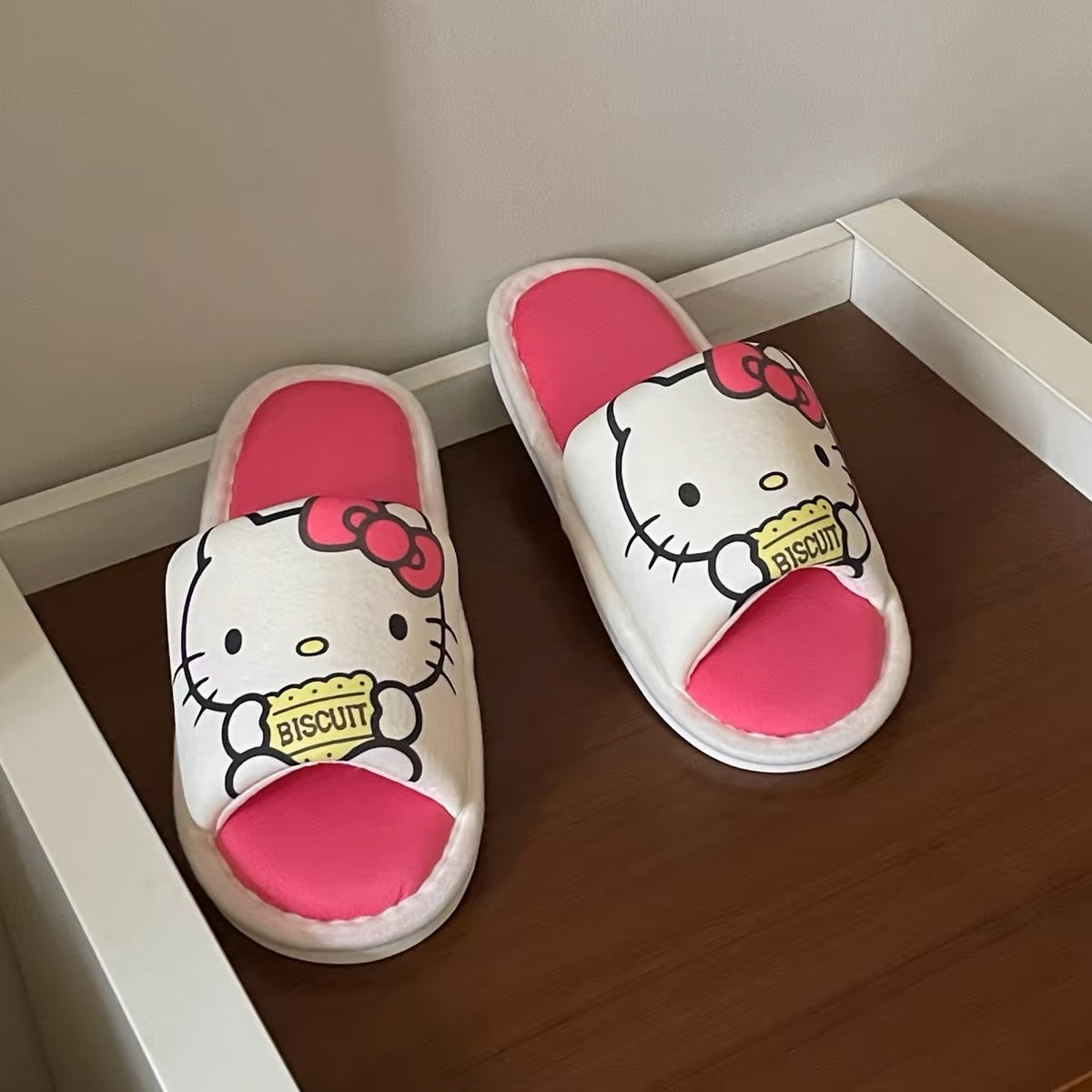 Hello Kitty Flat Slippers- Spring