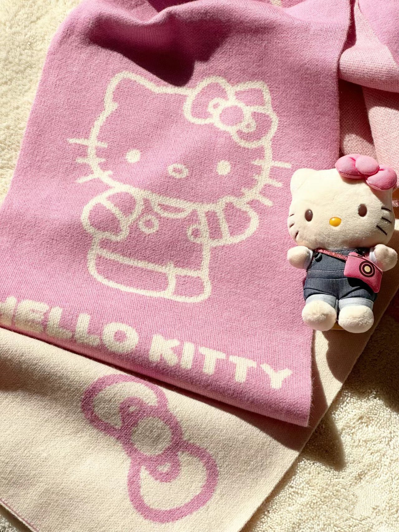 Hello Kitty Scarf