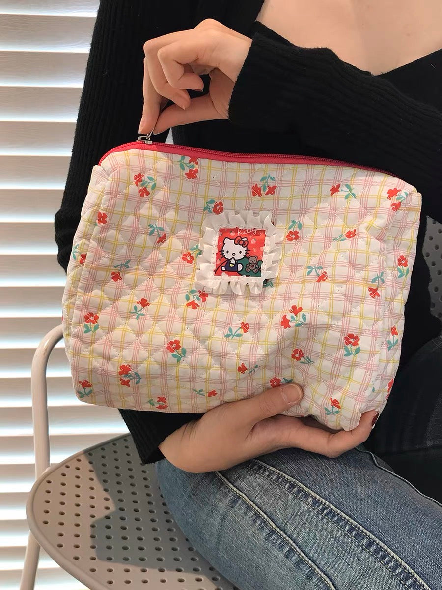 Hello Kitty Makeup Bag