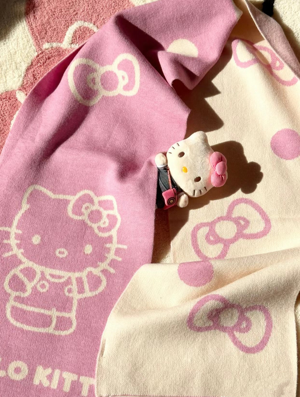 Hello Kitty Scarf