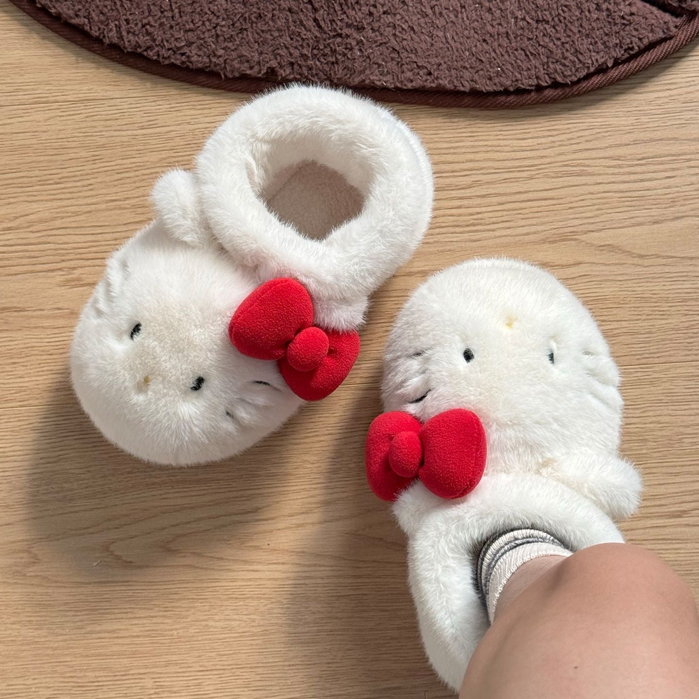 Upgraded V. - Classic Fluffy Slippers