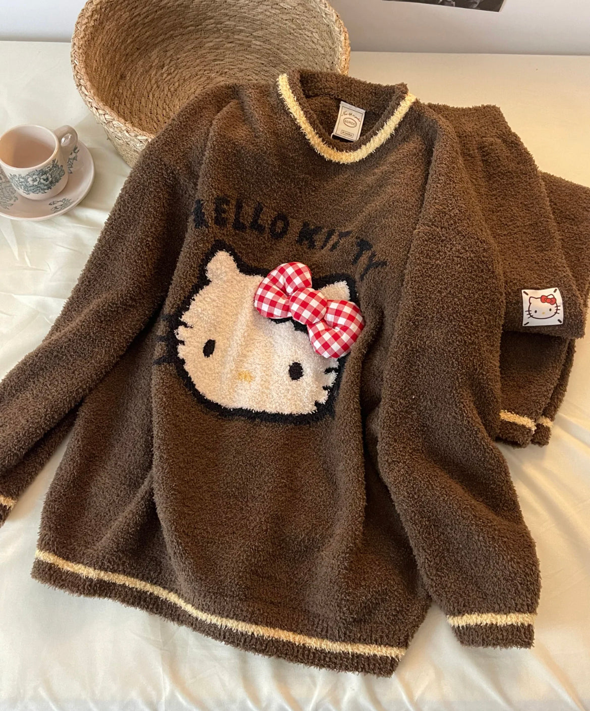 Hello Kitty F/W Fluffy Pajama Set