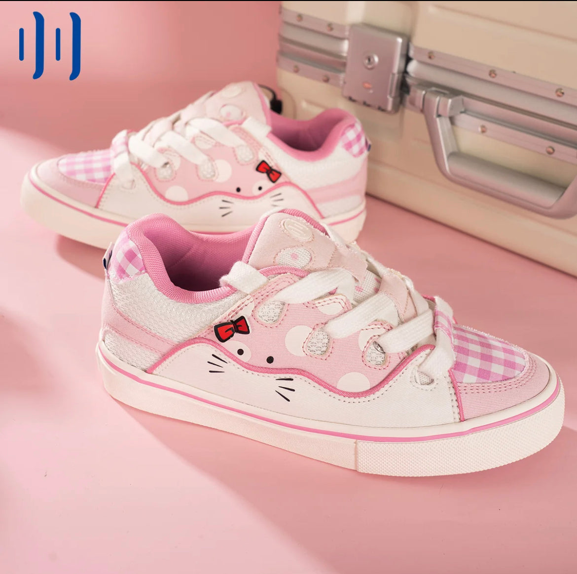 Hello Kitty Pinky Bake Sneakers