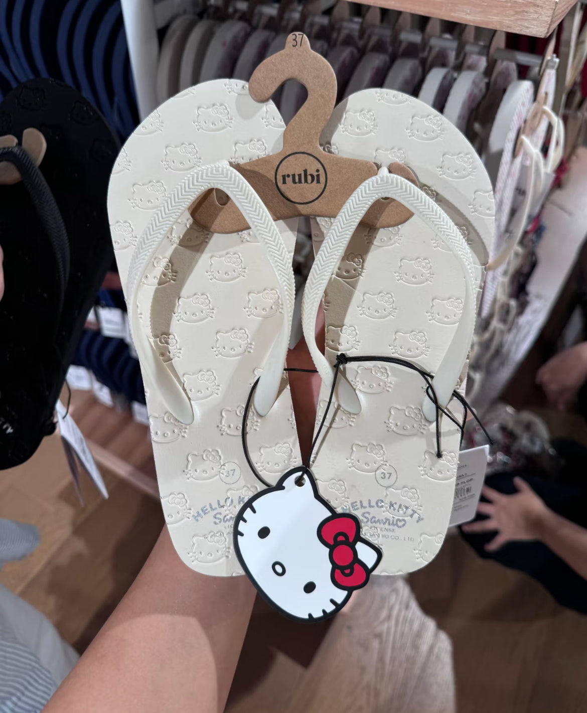 Kitty Print Flip-Flops