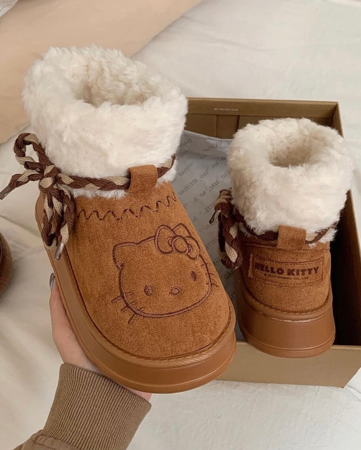 Hello Kitty Snow boots