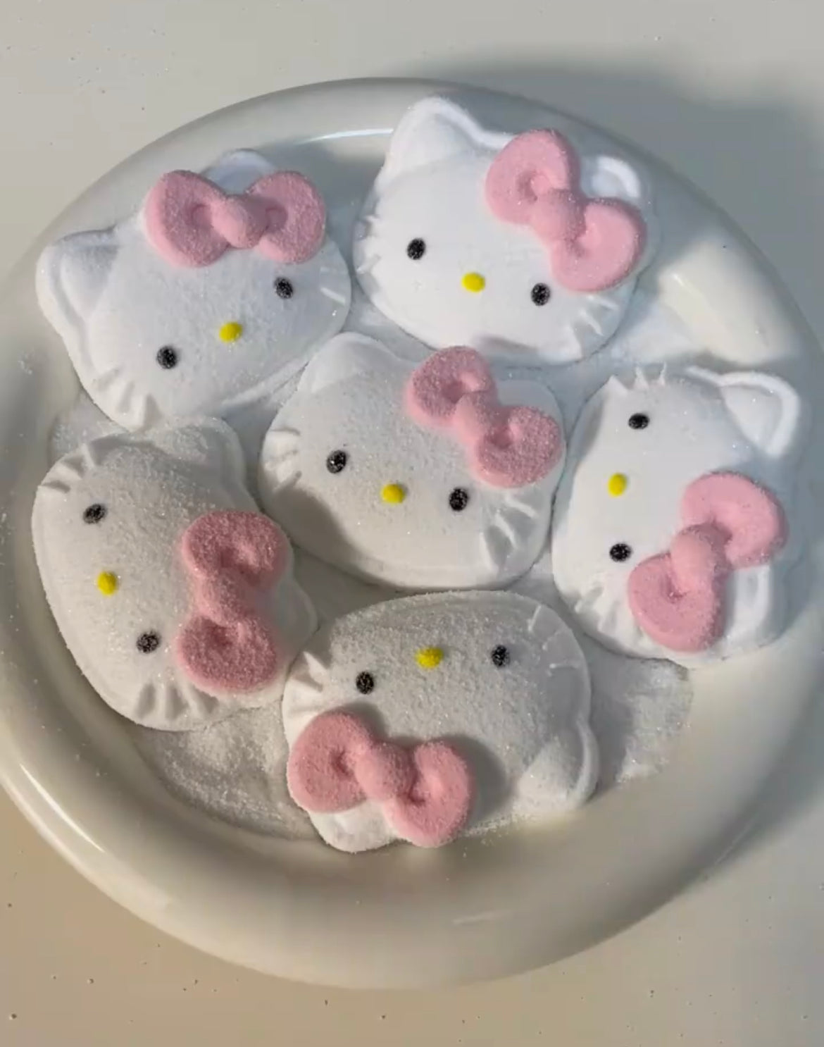 Hello Kitty Squishy