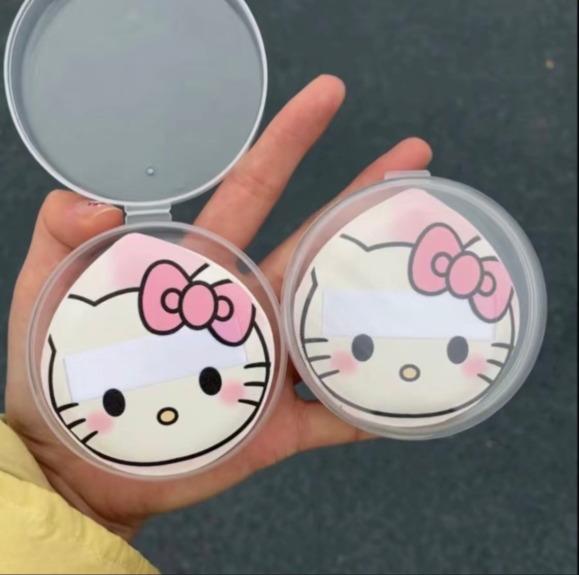 Hello Kitty Makeup Puff